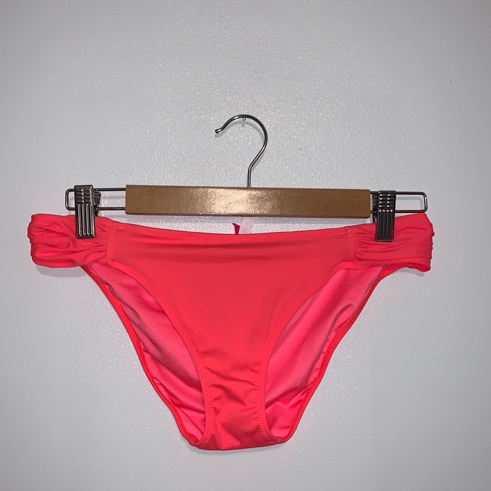 Victoria’s Secret Bikini bottom Size Medium